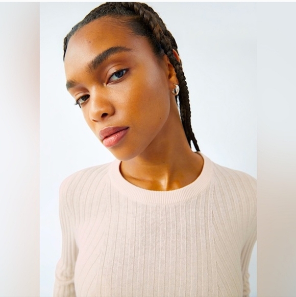 Aritzia Babaton Nathaniel Women's Cropped Sweater - Picture 4 of 11